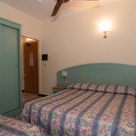Hotel Magnolia Albenga Exteriér fotografie