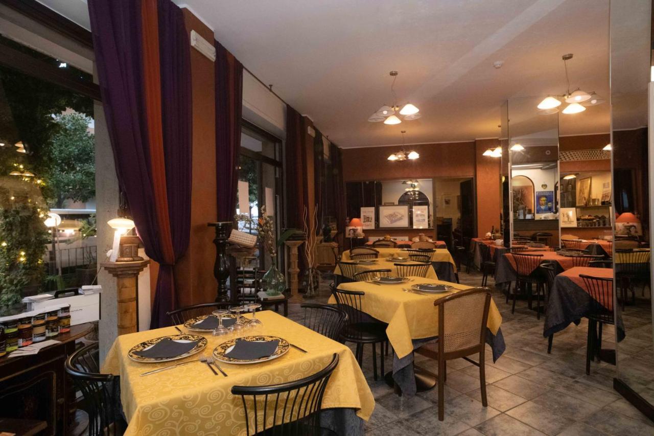 Hotel Magnolia Albenga Exteriér fotografie
