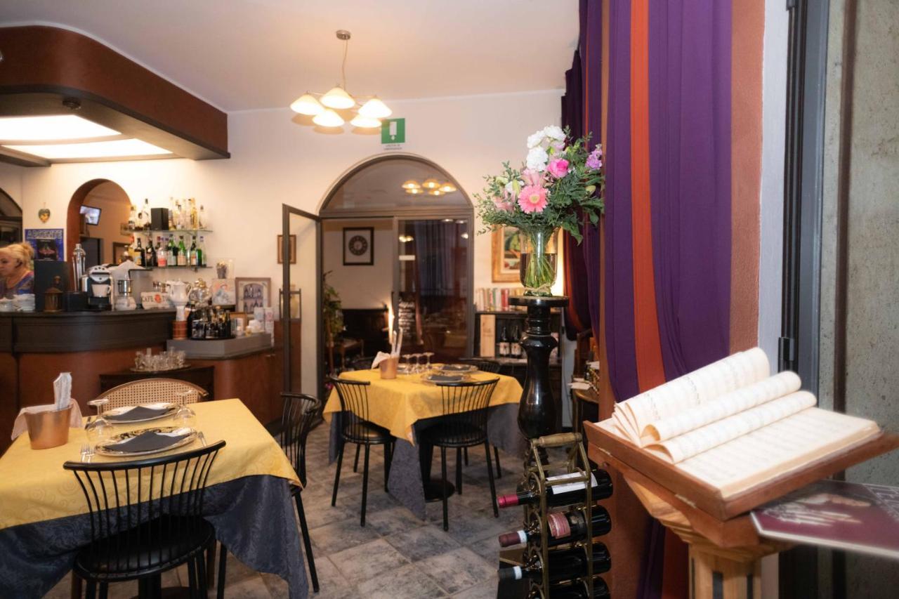 Hotel Magnolia Albenga Exteriér fotografie