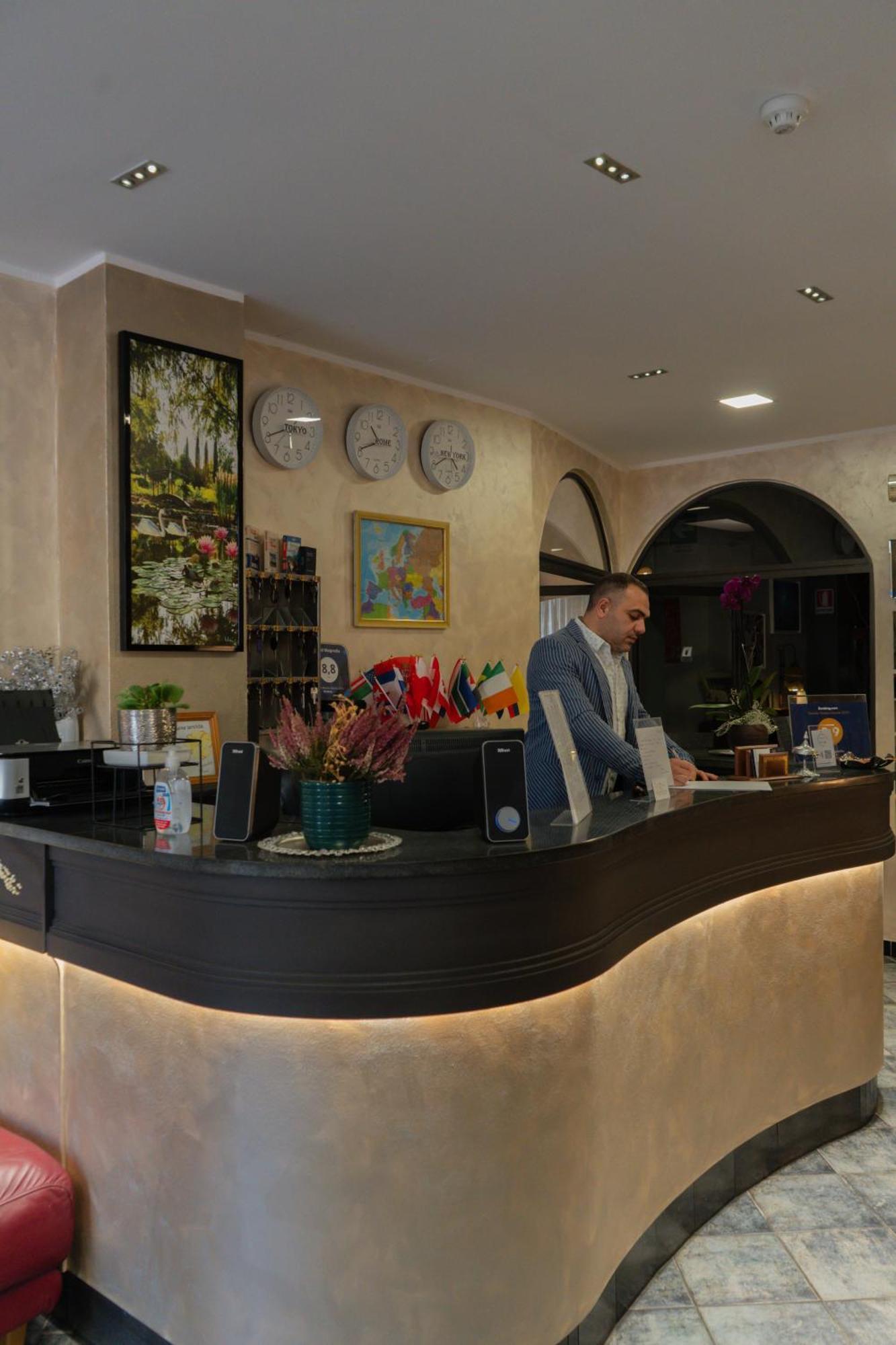Hotel Magnolia Albenga Exteriér fotografie